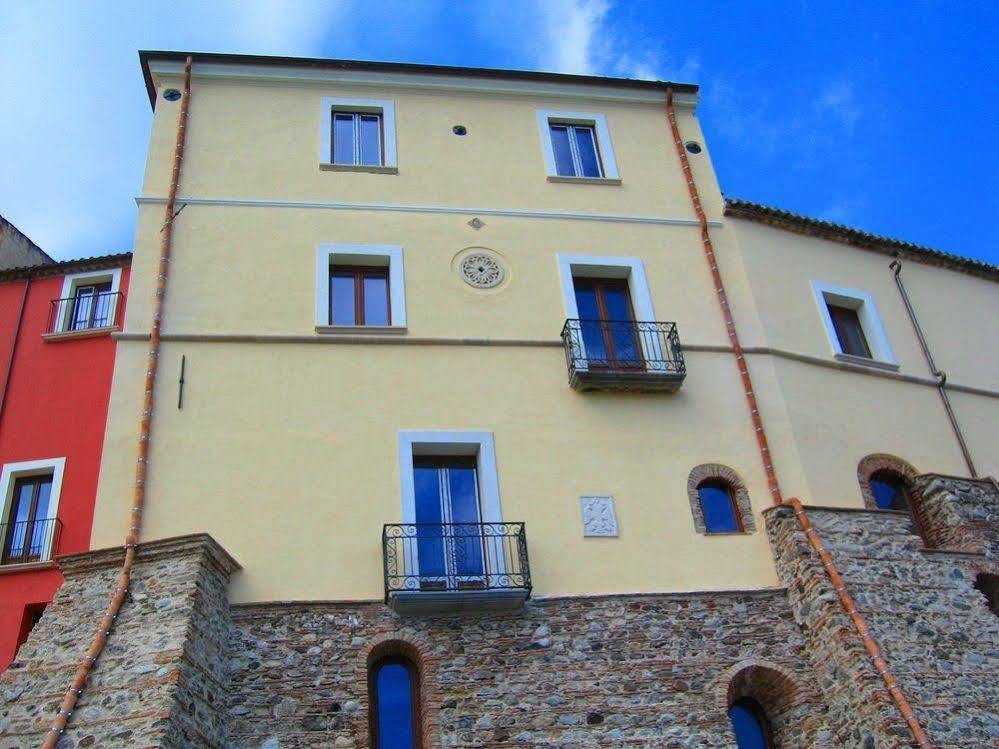 Palazzo Castriota B&B Corigliano Calabro Buitenkant foto