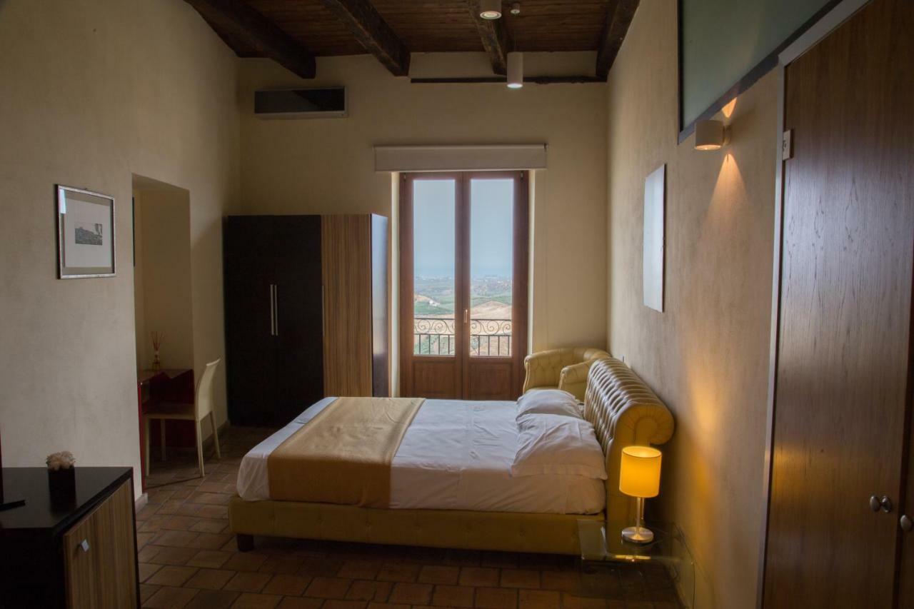 Palazzo Castriota B&B Corigliano Calabro Buitenkant foto